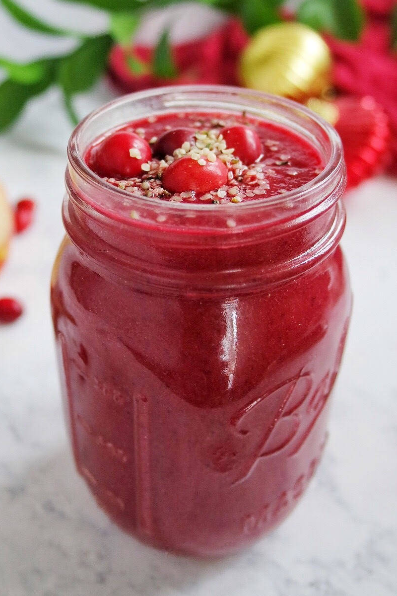 Beet Detox Slimming Smoothies. This is another belly busting smoothies that can help you being slim without going to GYM.