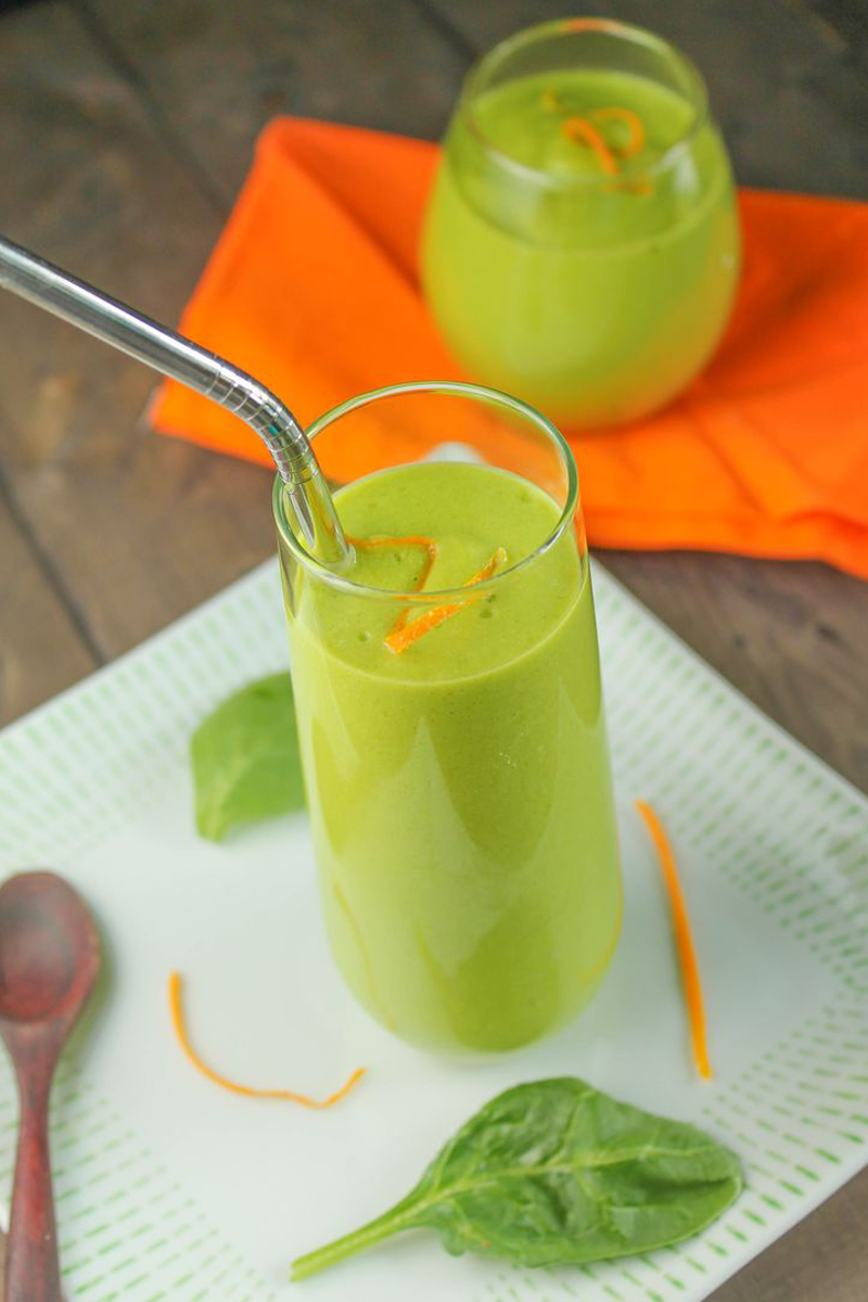 Orange and Green Detox Smoothie. Your zero belly smoothies recipes to try at home now.