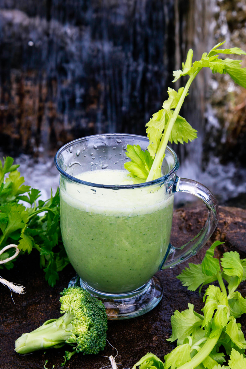 Perfect Detox Green Smoothie. If you are looking for a Green smoothie diet, vegetable smoothie, veggie smoothies, green smoothie recipes, healthy green smoothies, green drink recipe, green smoothies for weight loss, or healthy smoothie recipes, you can check this recipe