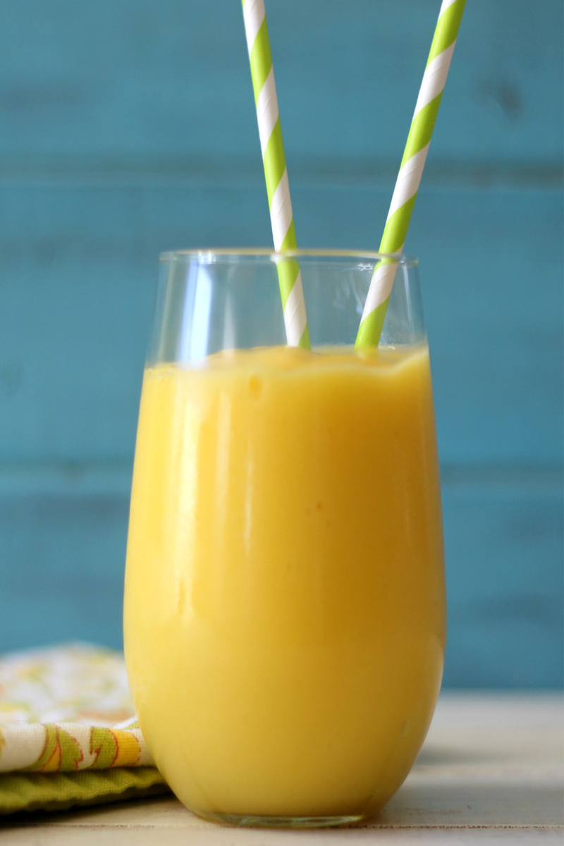 Pineapple Ginger Lime Mango Detox Smoothie