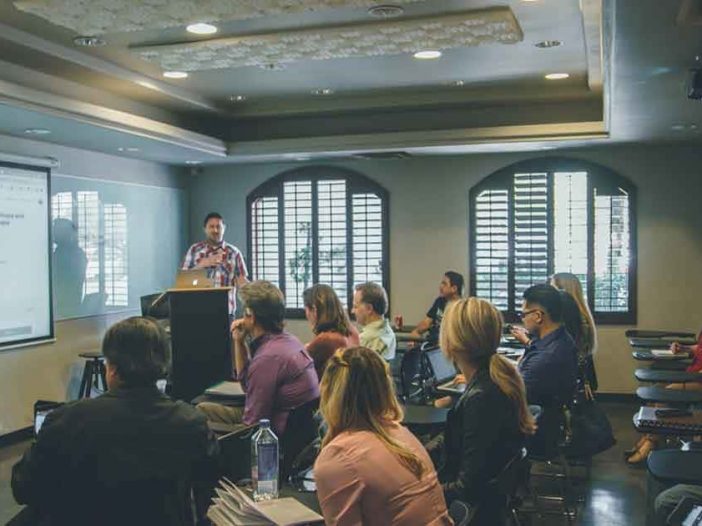 4 Tips for Mastering Public Speaking